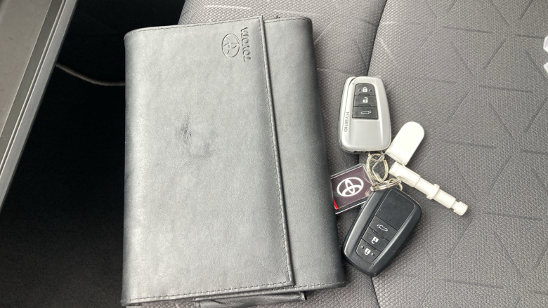 Toyota RAV4 2.5 VVT-i Hybrid Design 5dr CVT Hybrid Estate